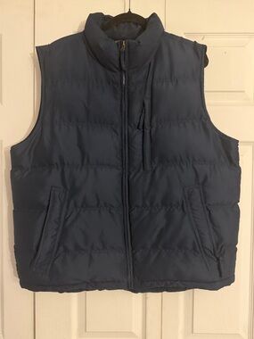 💙 St John’s Bay Puffer Vest